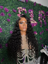 Load image into Gallery viewer, Maranda Side part
